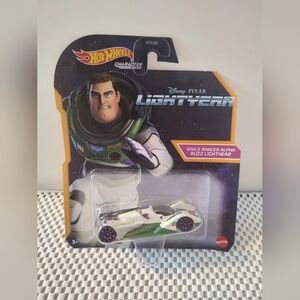 Hot Wheels Space Ranger Alpha Buzz Lightyear Character Cars NWT Disney Pixar